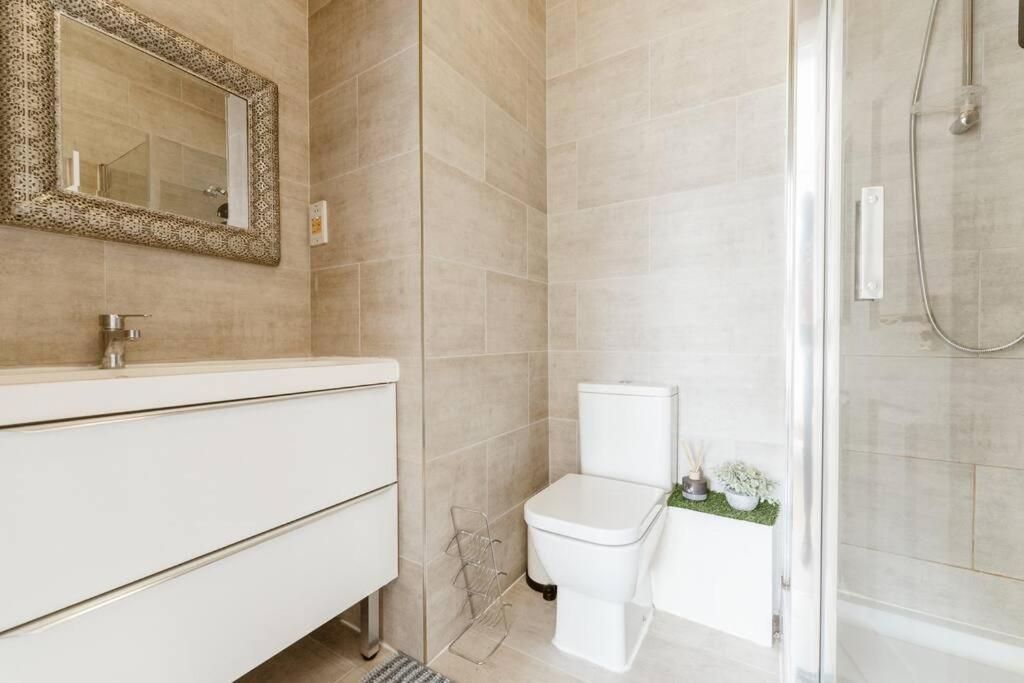 Spacious Ensuite Room Near Top Tourist Attractions London Eksteriør billede
