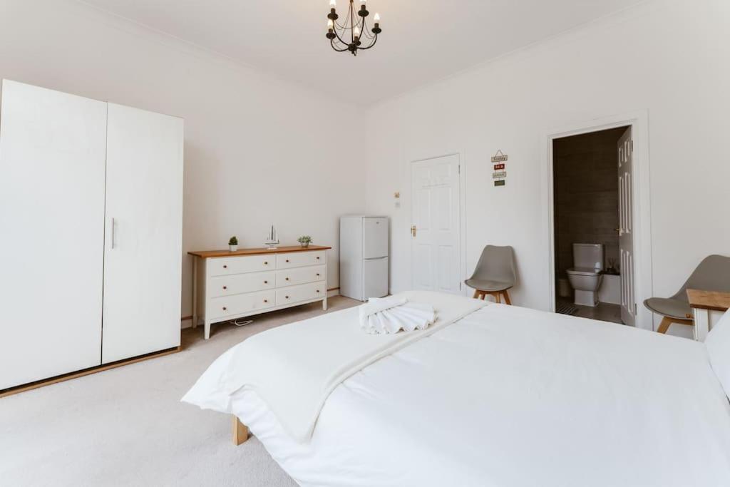 Spacious Ensuite Room Near Top Tourist Attractions London Eksteriør billede